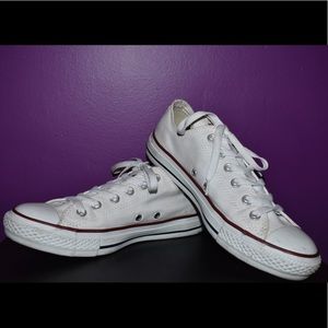 White low cut converse